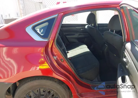 2015 Nissan Altima 2.5/2.5 S/2.5 Sl/2.5 Sv z USA, uszkodzony, nr VIN 1N4AL3AP6FC454114